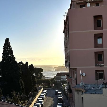 Suite A 1 Minuto Dalla Spiaggia A Piedi - سانريمو المظهر الخارجي الصورة
